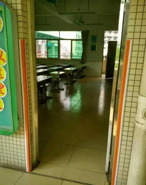 【黑龍江橡膠防撞護角】選購了藍(lán)品盾家的